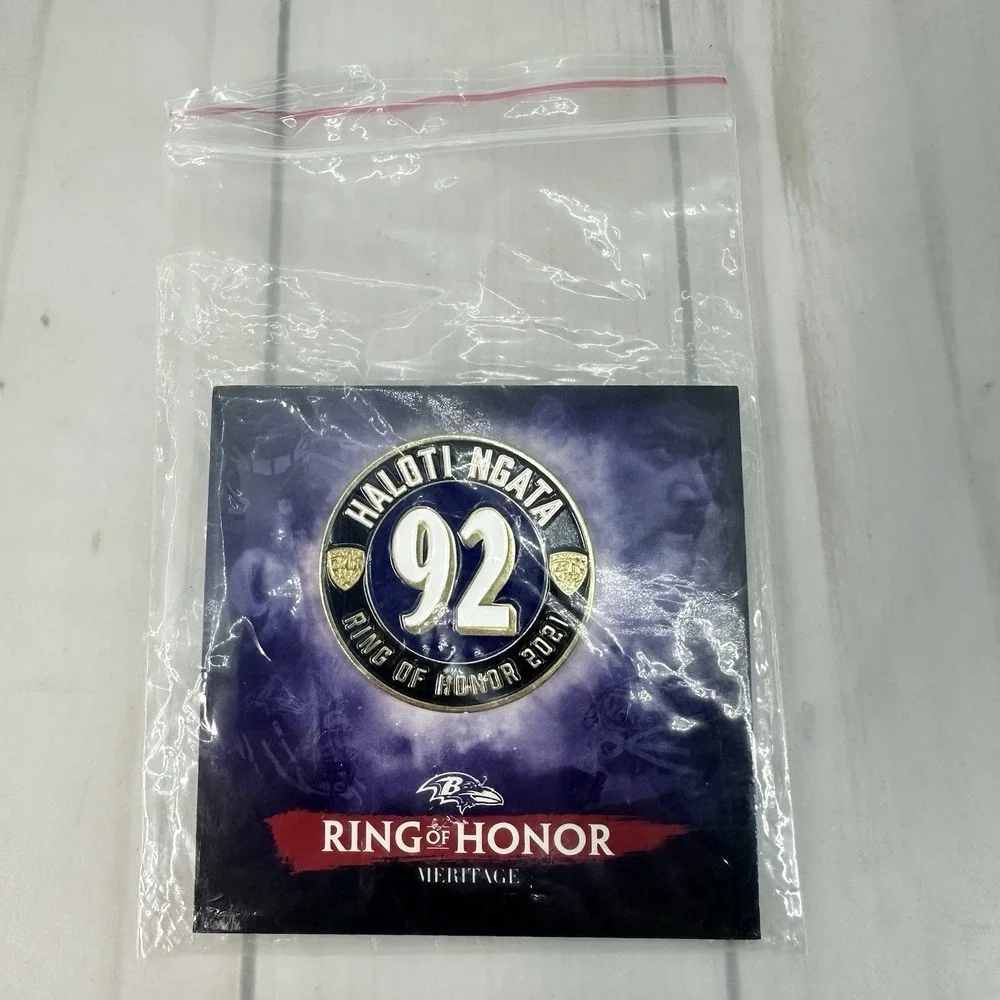 Haloti Ngata Baltimore Ravens Ring of Honor 2021 Pin Meritage NFL #92 Purple